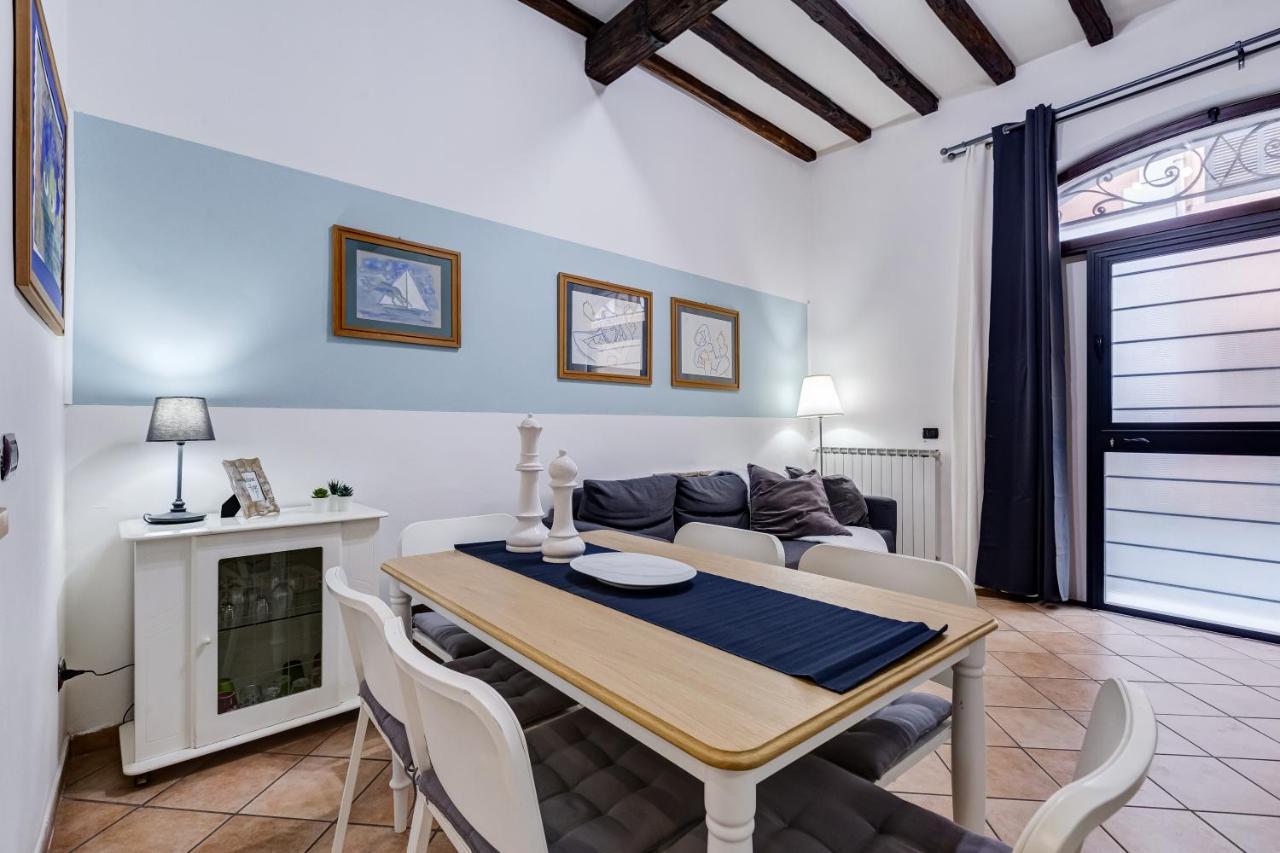 Coliseum Apartment Rome