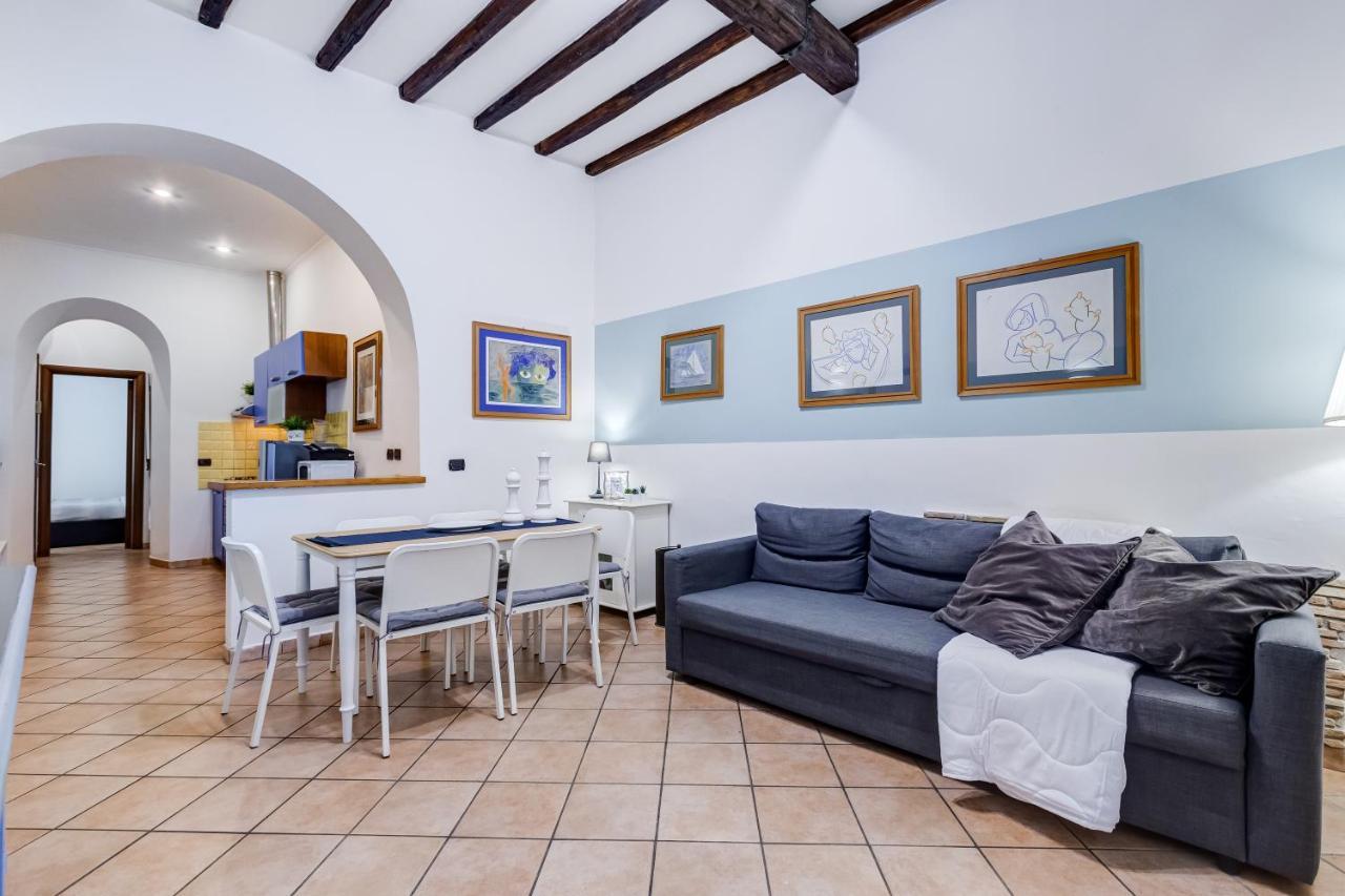Coliseum Apartment Rome