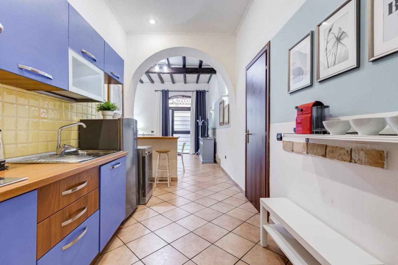 Coliseum Apartment Rome